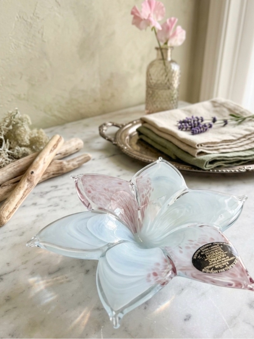 🌺 Beautiful Glass Blown Flower in Pale Blue and Purple Made in Italy 🇮🇹